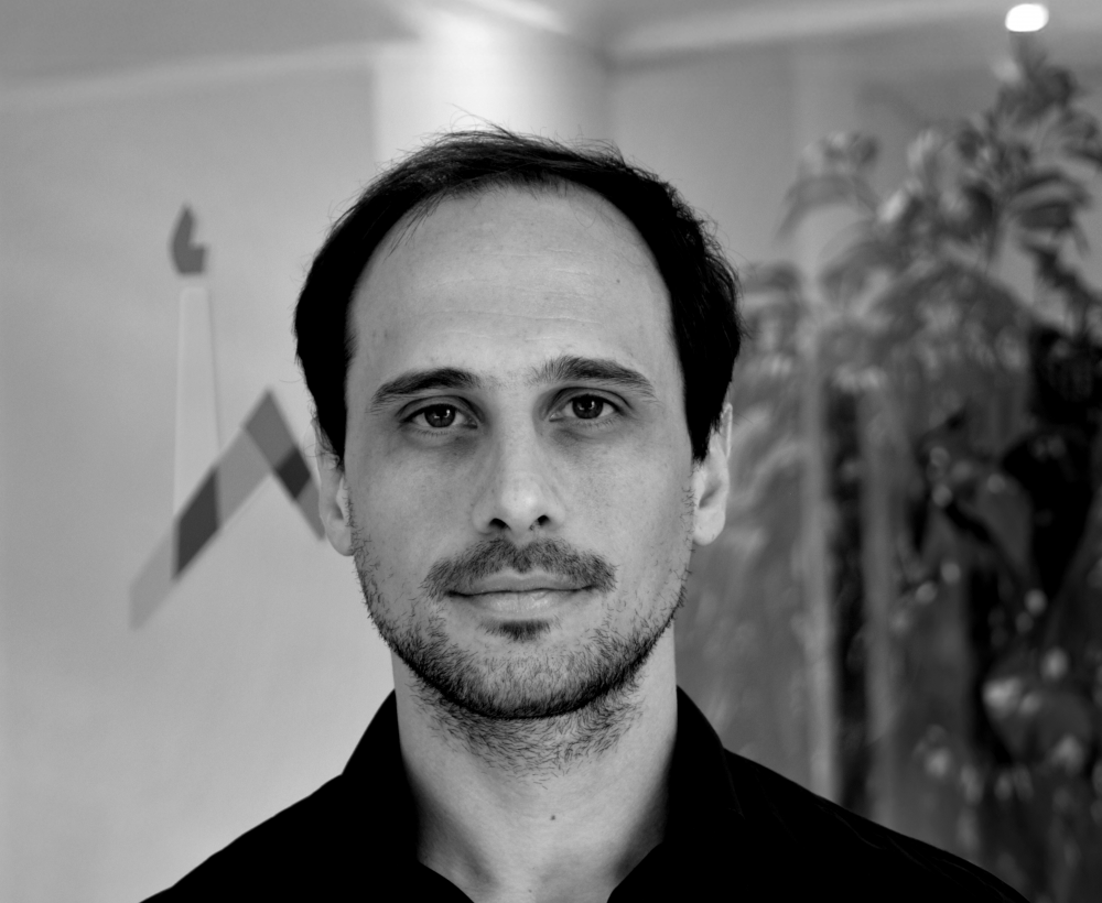 ari_byn